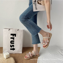 One Word Slipper Women′s Summer Flat Sole Beach Floral Pattern Shoes